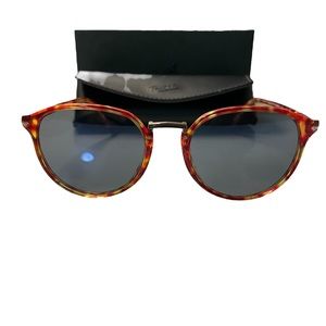 Persol Tortoise Blue Mirror Sunglasses. Never worn.